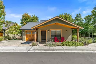 458 Beach St, Ashland, OR 97520 - Photo 1