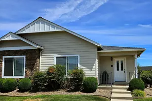 332 Cheney Loop, Central Point, OR 97502 - Photo 1