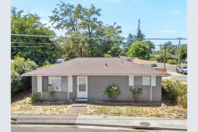 610 Freeman Road, Central Point, OR 97502 - Photo 1