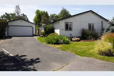 2636 SW Mariposa Loop, Redmond, OR 97756 - Photo 1