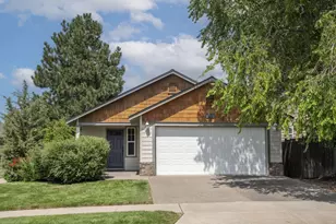 2870 NE Jackdaw Dr, Bend, OR 97701 - Photo 1