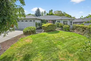 106 Freshwater Dr, Phoenix, OR 97535 - Photo 1