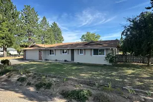 5511 Mason Ln, Klamath Falls, OR 97601 - Photo 1