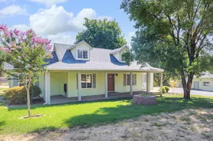 843 Wildflower Dr, Merlin, OR 97532 - Photo 1