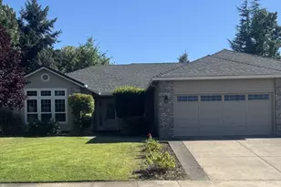 3584 Shamrock Dr, Medford, OR 97504 - Photo 1
