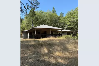 422 Sleepy Hollow Loop, Grants Pass, OR 97527 - Photo 1