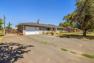 4347 Onyx Ave, Klamath Falls, OR 97603 - Photo 1