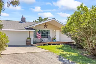 1437 NE Brown Dr, Madras, OR 97741 - Photo 1