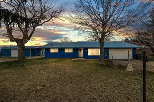 940 SW Dover Ln, Madras, OR 97741 - Photo 1