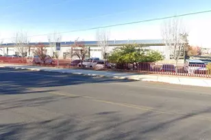 810 NE Hemlock Ave, Redmond, OR 97756 - Photo 1