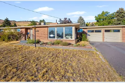 1453 McClellan, Klamath Falls, OR 97603 - Photo 1