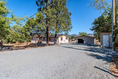 6527 Tolo Road, Central Point, OR 97502 - Photo 1