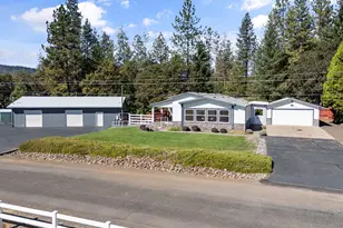 549 Rogue Air Dr Dr, Shady Cove, OR 97539 - Photo 1
