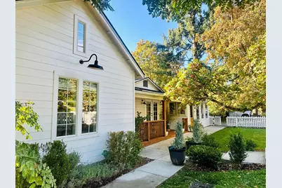 480 N Oregon Street, Jacksonville, OR 97530 - Photo 1