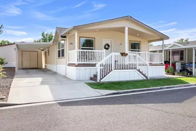 10 E South Stage Road #SPC 72, Medford, OR 97501 - Photo 1