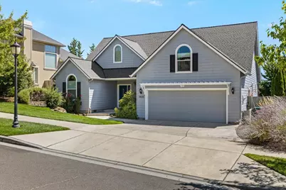 3928 Crystal Springs Drive, Medford, OR 97504 - Photo 1
