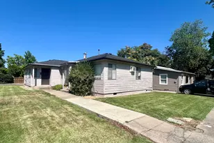 313 Marie St, Medford, OR 97504 - Photo 1