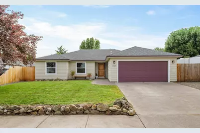 1226 Marilee Street, Central Point, OR 97502 - Photo 1