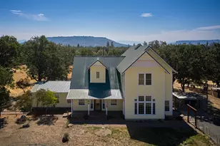 11441 Meadows Rd, White City, OR 97503 - Photo 1