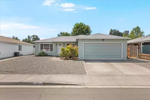 458 Hayes Ave, Medford, OR 97501 - Photo 1