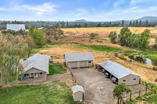 14145 Agate Rd, Eagle Point, OR 97524 - Photo 1