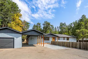 222 Shadywood Dr, Cave Junction, OR 97523 - Photo 1