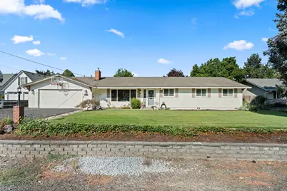 5283 Teresa Way, Central Point, OR 97502 - Photo 1