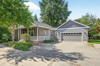 407 Silver Creek Drive, Central Point, OR 97502 - Photo 1