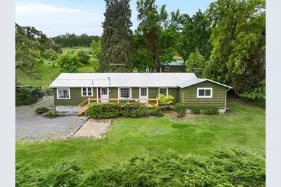 1173 Vawter Road, Medford, OR 97501 - Photo 1