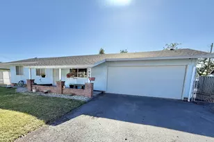 1028 Merryman Dr, Klamath Falls, OR 97603 - Photo 1
