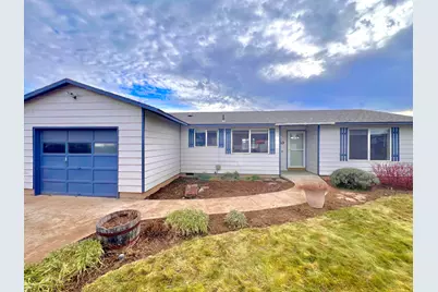 310 NE Mariposa Avenue, Prineville, OR 97754 - Photo 1