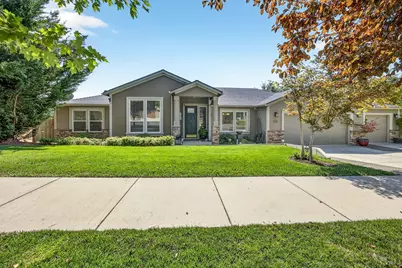 4408 Vista Pointe Drive, Medford, OR 97504 - Photo 1