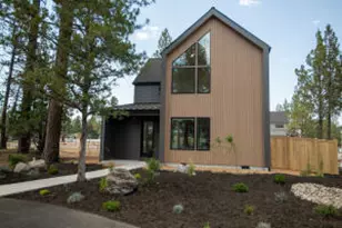 1012 W McKenzie Hwy, Sisters, OR 97759 - Photo 1