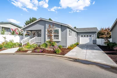 336 Winston Drive, Grants Pass, OR 97526 - Photo 1