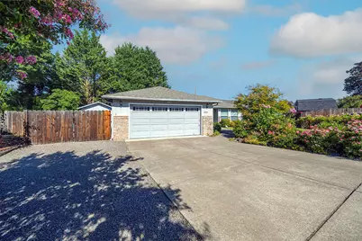 3321 Oneida Circle, Medford, OR 97504 - Photo 1