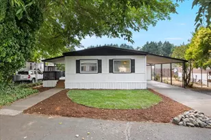 333 Beechwood Dr, Grants Pass, OR 97526 - Photo 1