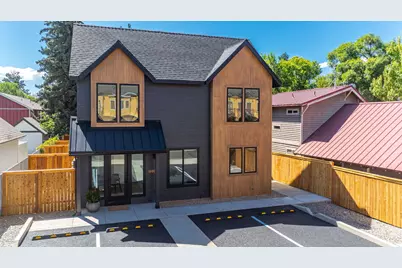 123 NW Broadway Street, Bend, OR 97703 - Photo 1