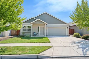 3160 SW Obsidian Ct, Redmond, OR 97756 - Photo 1