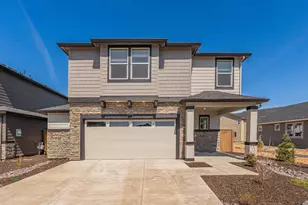 21541 SE Etna Pl, Bend, OR 97702 - Photo 1