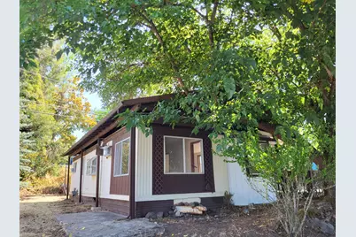 421 Stevens Road #46, Eagle Point, OR 97524 - Photo 1