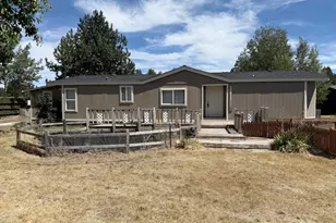 19218 Shoshone Rd, Bend, OR 97702 - Photo 1