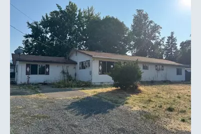 877 Garfield Street, Medford, OR 97501 - Photo 1