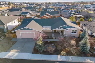 4570 SW Yew Ave, Redmond, OR 97756 - Photo 1