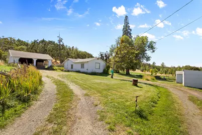 4090 Payne Road, Medford, OR 97504 - Photo 1