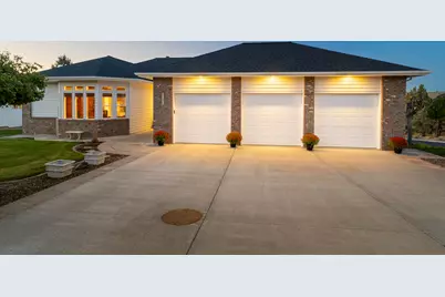 3735 SW Timber Avenue, Redmond, OR 97756 - Photo 1