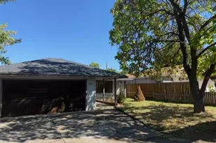 321 Jeanette Ave, Medford, OR 97501 - Photo 1