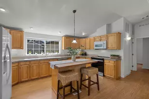 269 N Wheeler Loop, Sisters, OR 97759 - Photo 1