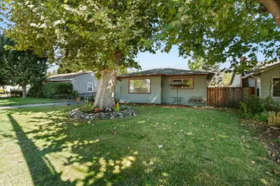 503 NE Dean Drive, Grants Pass, OR 97526 - Photo 1