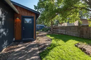 2526 SW Salmon Ave, Redmond, OR 97756 - Photo 1