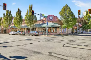 208 SW 6th St, Grants Pass, OR 97526 - Photo 1